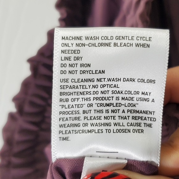 Uniqlo Chiffon Pleated Skirt Pants in Purple - Picture 5 of 5